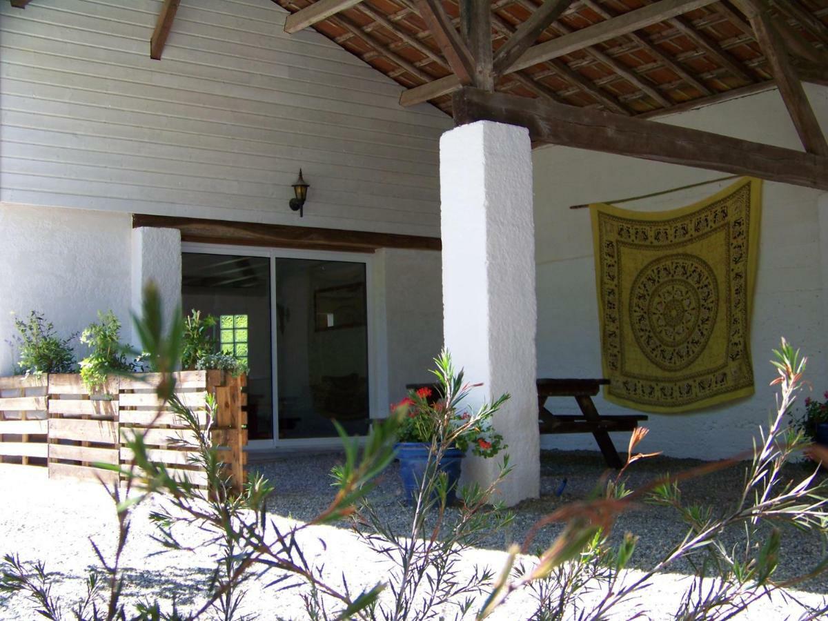 Gite, Jacuzzi & Vin Au Grenier De Madiran Exterior foto